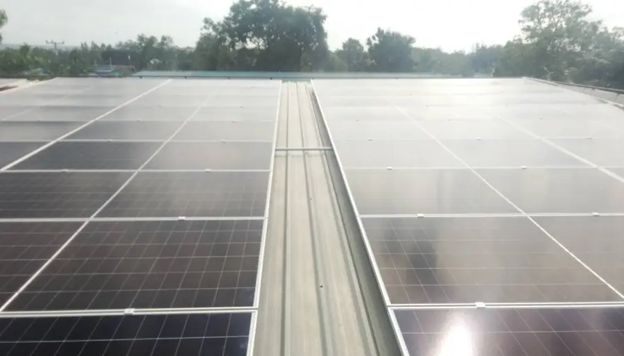 แผงโซล่าเซลล์ 40 kW บนหลังคาโรงเรียนอนุบาลบัณฑิตน้อย